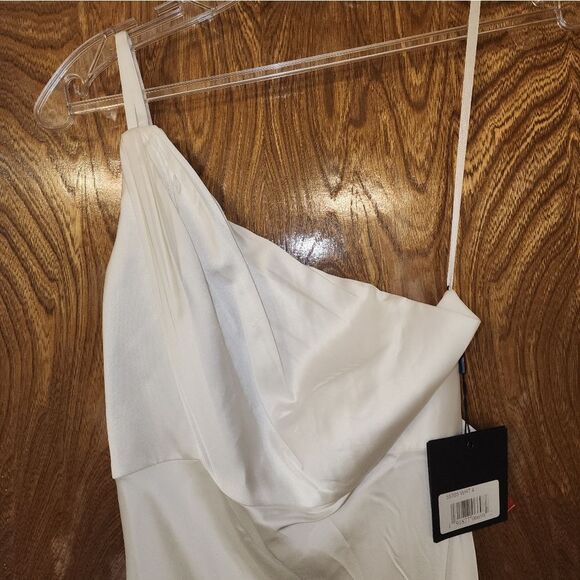 Ieena for Mac Duggal White One Shoulder Double Strap Satin Gown NWT Size 2 - Picture 6 of 8